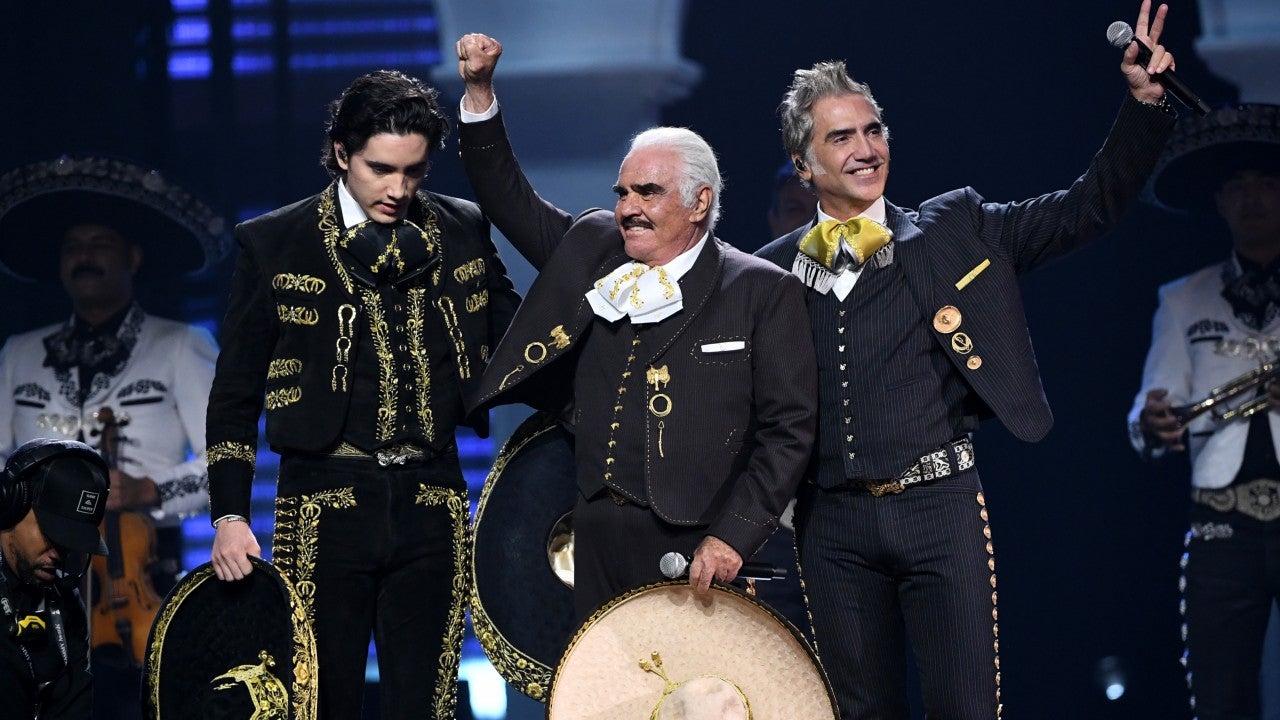 Vicente Fernández Gets Standing Ovation After Moving Latin GRAMMY Awards Pe...