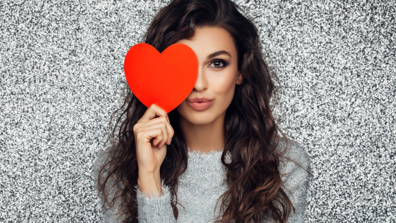 Valentine S Day Guide What To Buy What To Wear And What To