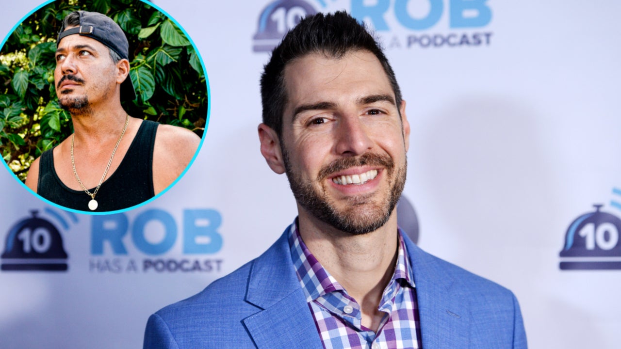 Survivor Rob Cesternino Guest Blogs The Winners At War Tribe Swap Exclusive Entertainment Tonight Mavi ve kirmizi takim eleme potasina cikmamak icin bueyuek bir muecadele verdi. survivor rob cesternino guest blogs