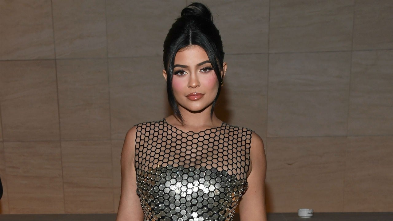 Kylie Jenner Claps Back at Body Shamers Who Say She Looked ...