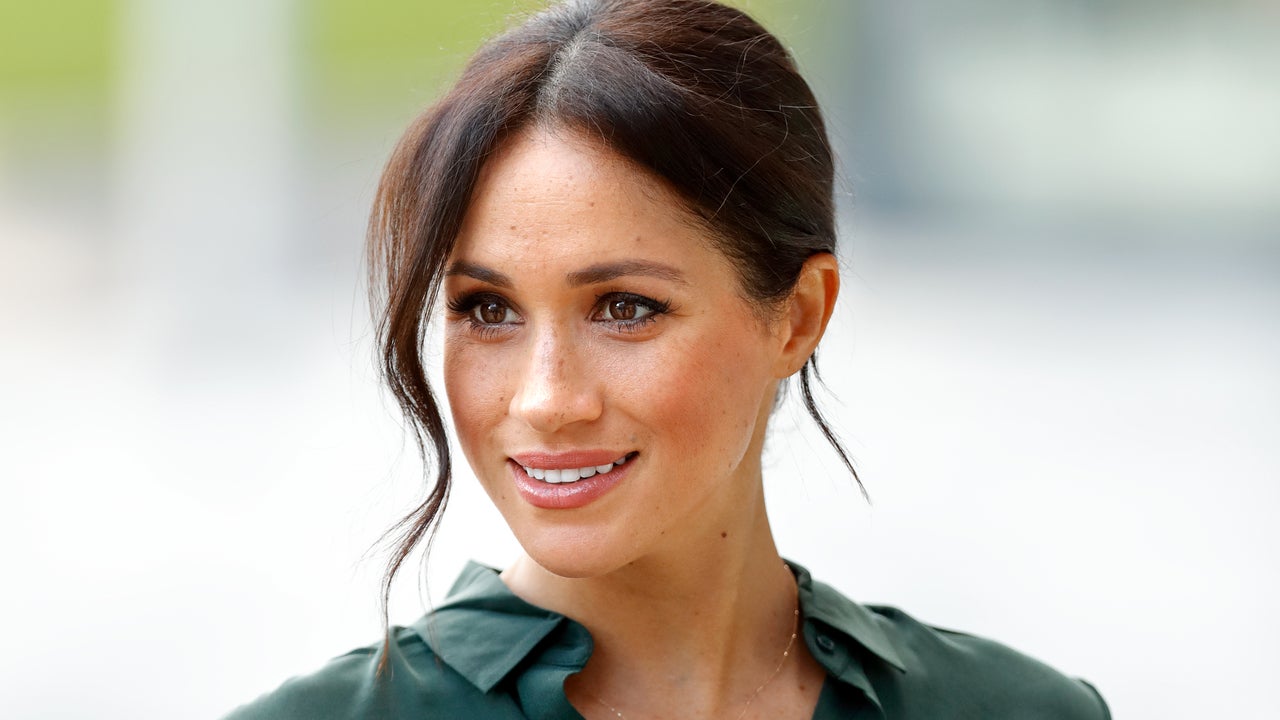 Meghan Markle's Rep Hits Back at Report That Birth Certificate Name Change Was a 'Snub' to Kate Middleton - Vimarsana News