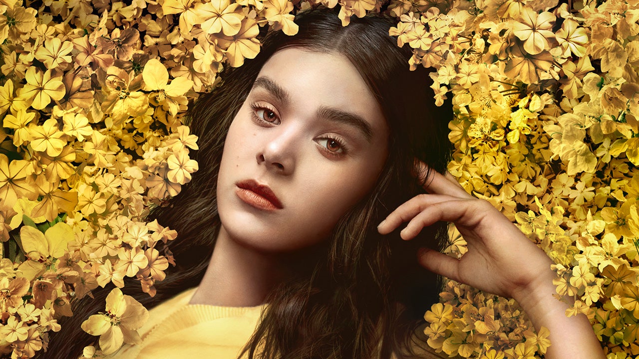 'Dickinson' Extended Look: Hailee Steinfeld Teases a Sexier, More Sophisticated Season 2 (Exclusive) - Vimarsana News