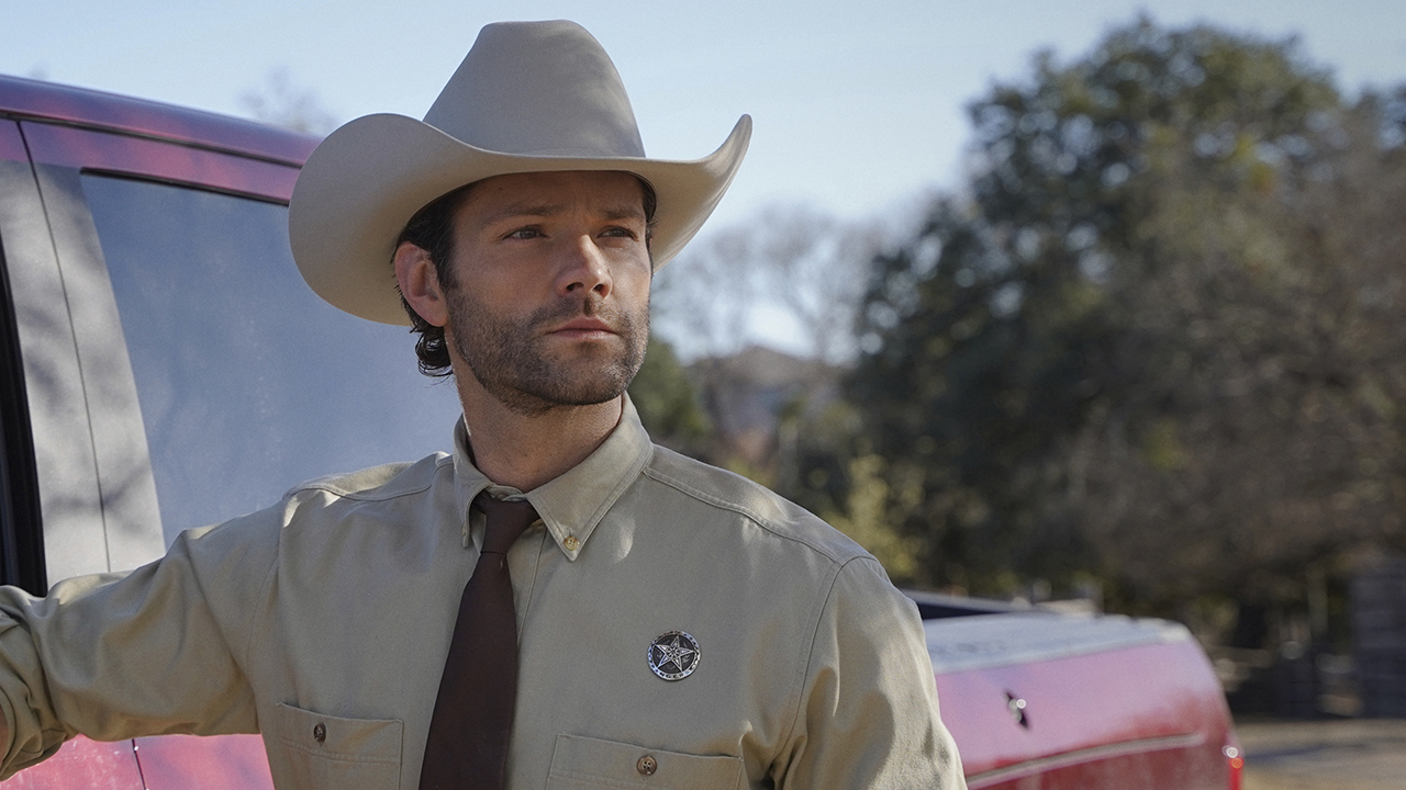 Jared Padalecki and Wife Genevieve on Working Together Again for 'Walker' Reboot (Exclusive) - Vimarsana News