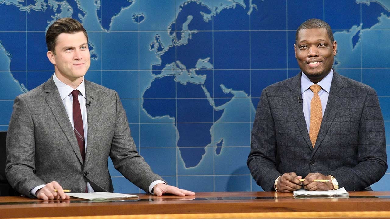 Michael Che Says Colin Jost's Parents Were Hoping He'd Ruin His Wedding to Scarlett Johansson - Vimarsana News