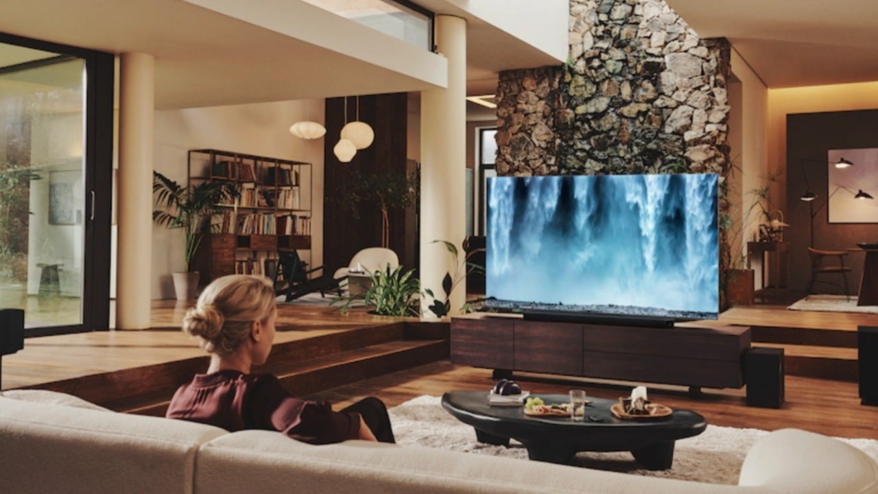 Samsung Upgrades the Neo QLED 8K TV for 2022: Get $200 Off With This Pre-Order Deal - Vimarsana News