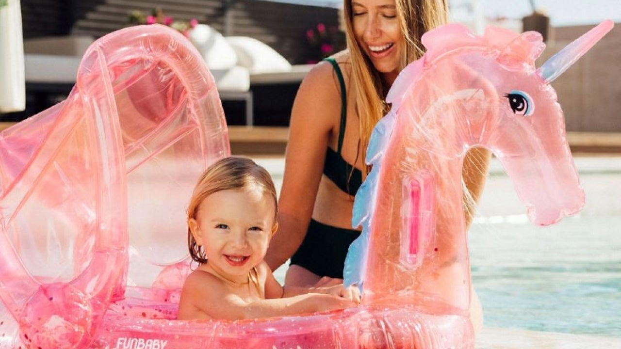 The Best Pool Floats for Summer 2022 | Entertainment Tonight - Vimarsana News