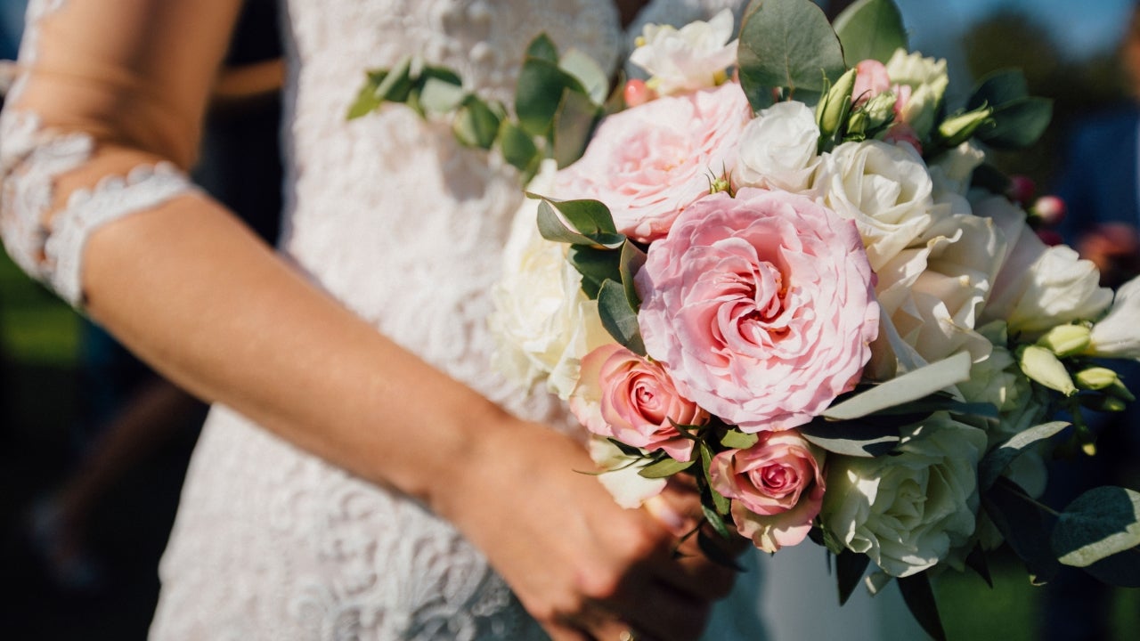 The Ultimate Wedding Guide: What to Buy, What to Wear, What to Gift in 2022 - Vimarsana News