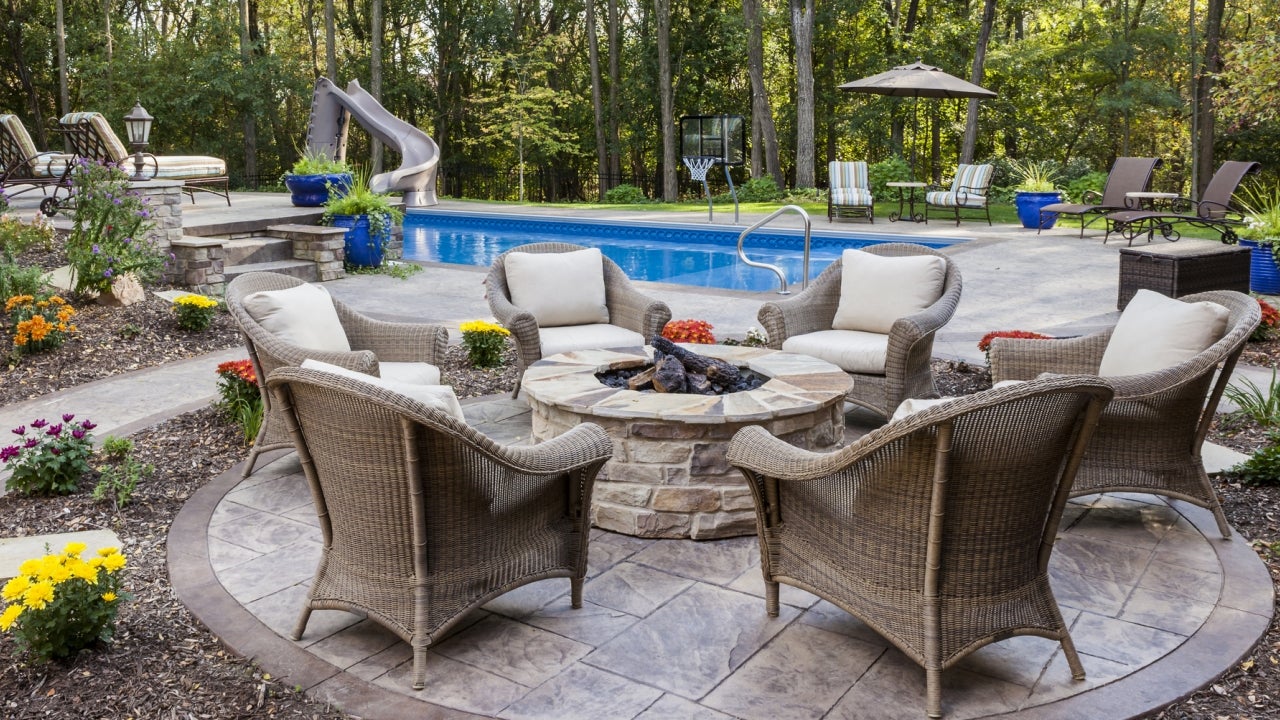 10 Outdoor Patio Furniture Sales to Transform Your Backyard Space - Vimarsana News