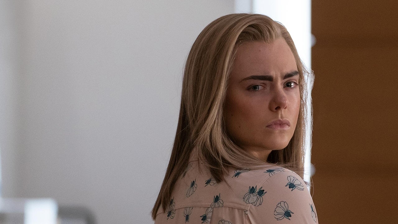 'The Girl From Plainville': Elle Fanning on That 'Teenage Dirtbag' Scene in Episode 7 - Vimarsana News