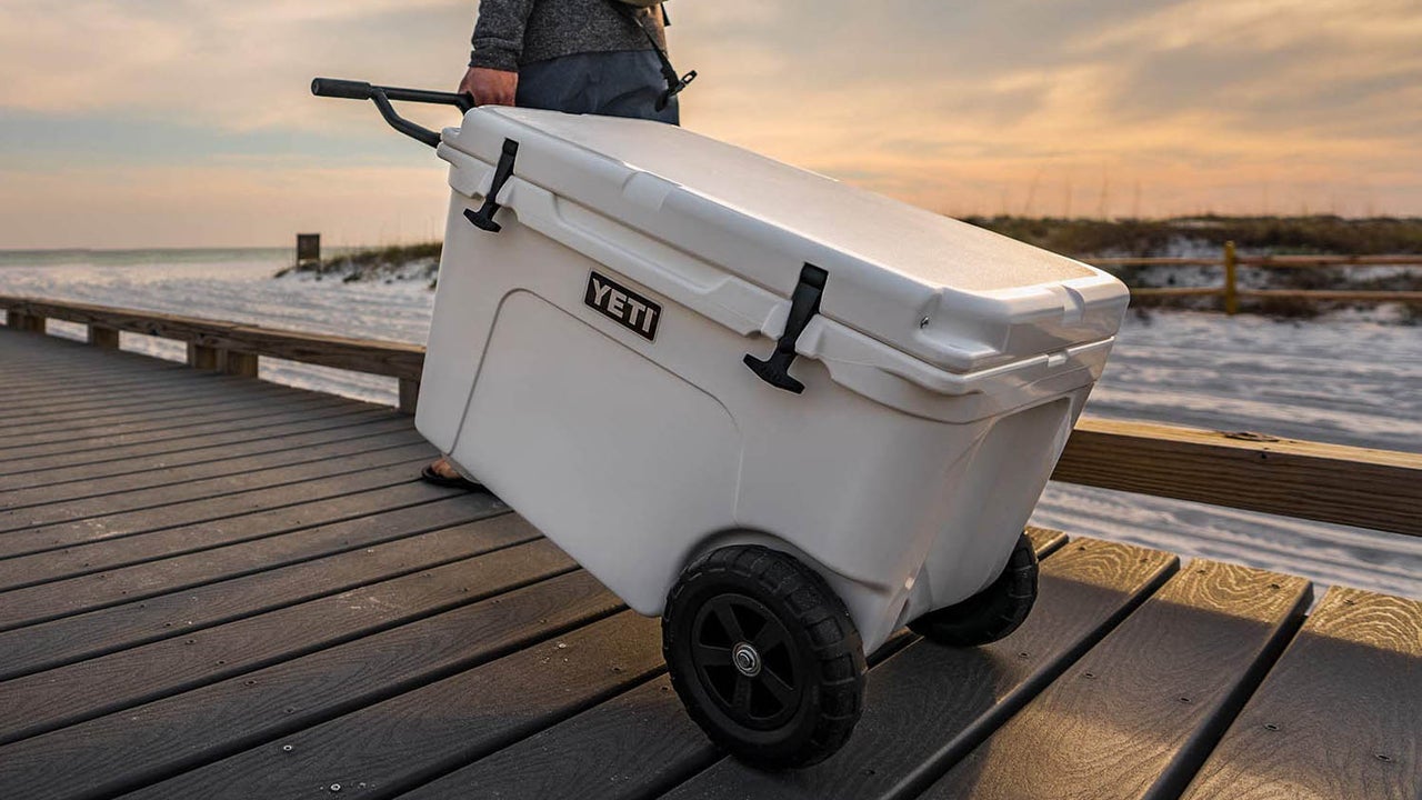 The 10 Best Coolers of 2022 for Summer Trips and Days in the Sun - Vimarsana News