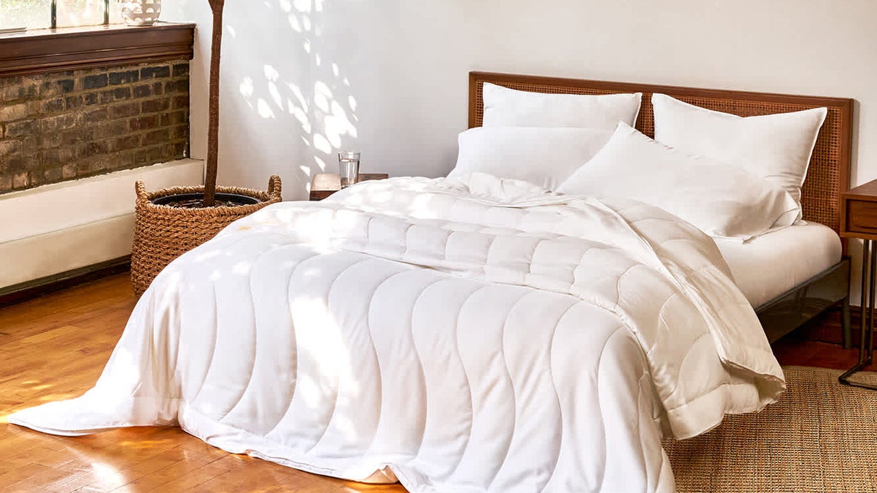 The 22 Best Cooling Sheets, Pillows, and Mattresses For Summer 2022 to Keep You from Overheating - Vimarsana News