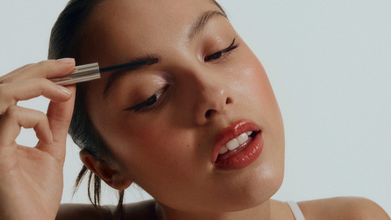 Last Day of Glossier Summer Sale: Get the Best Beauty Sets and Skincare Deals - Vimarsana News