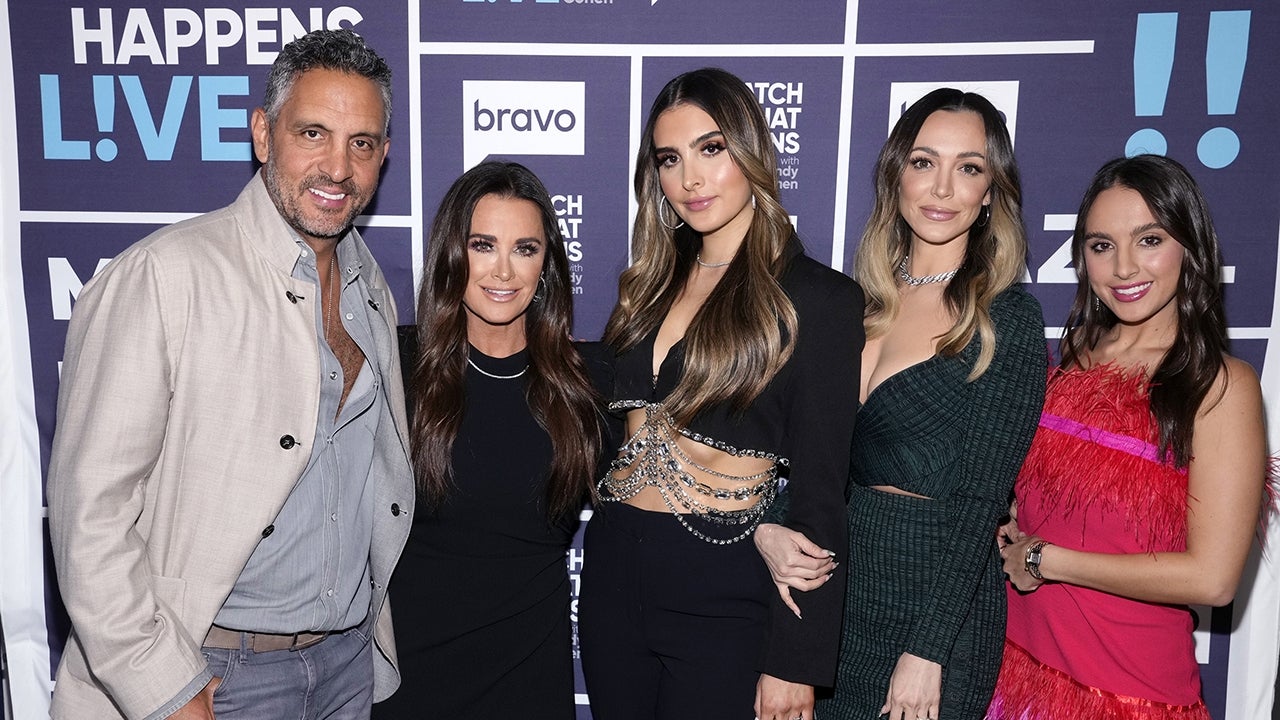 Kyle Richards' Husband Mauricio Umansky and Daughters to Star in 'Buying Beverly Hills' on Netflix