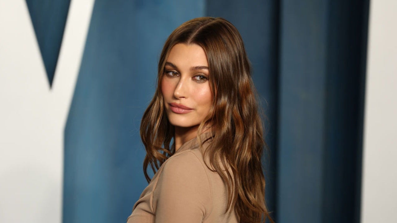 Hailey Bieber Reacts to Gwyneth Paltrow Possibly Sleeping With Her Dad Stephen Baldwin - Vimarsana News