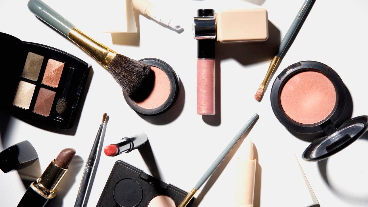 8 Best Fall 2022 Beauty Sales to Shop Now: Benefit Cosmetics, Laura Geller, Herbivore, and More - Vimarsana News