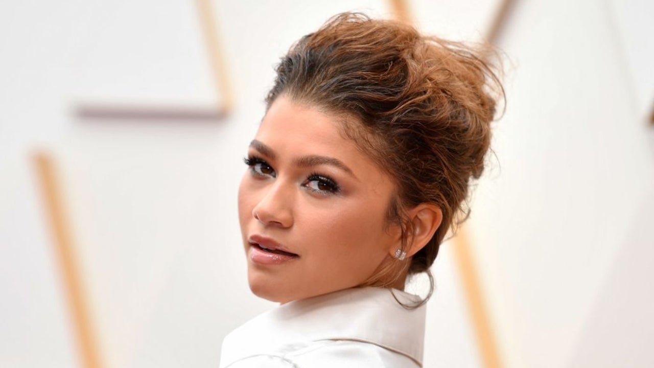The Dyson Airwrap Dupe Behind Zendaya’s Oscars Coiffure Is 25% Off