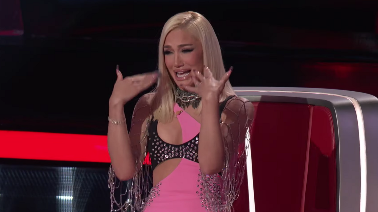 ‘The Voice’: Gwen Will get Very Emotional Over Justin Aaron’s Efficiency