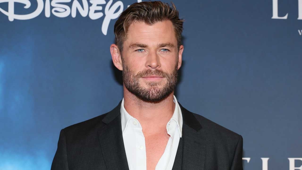 Chris Hemsworth Reacts to Chris Evans Being Named ‘Sexiest Man Alive’