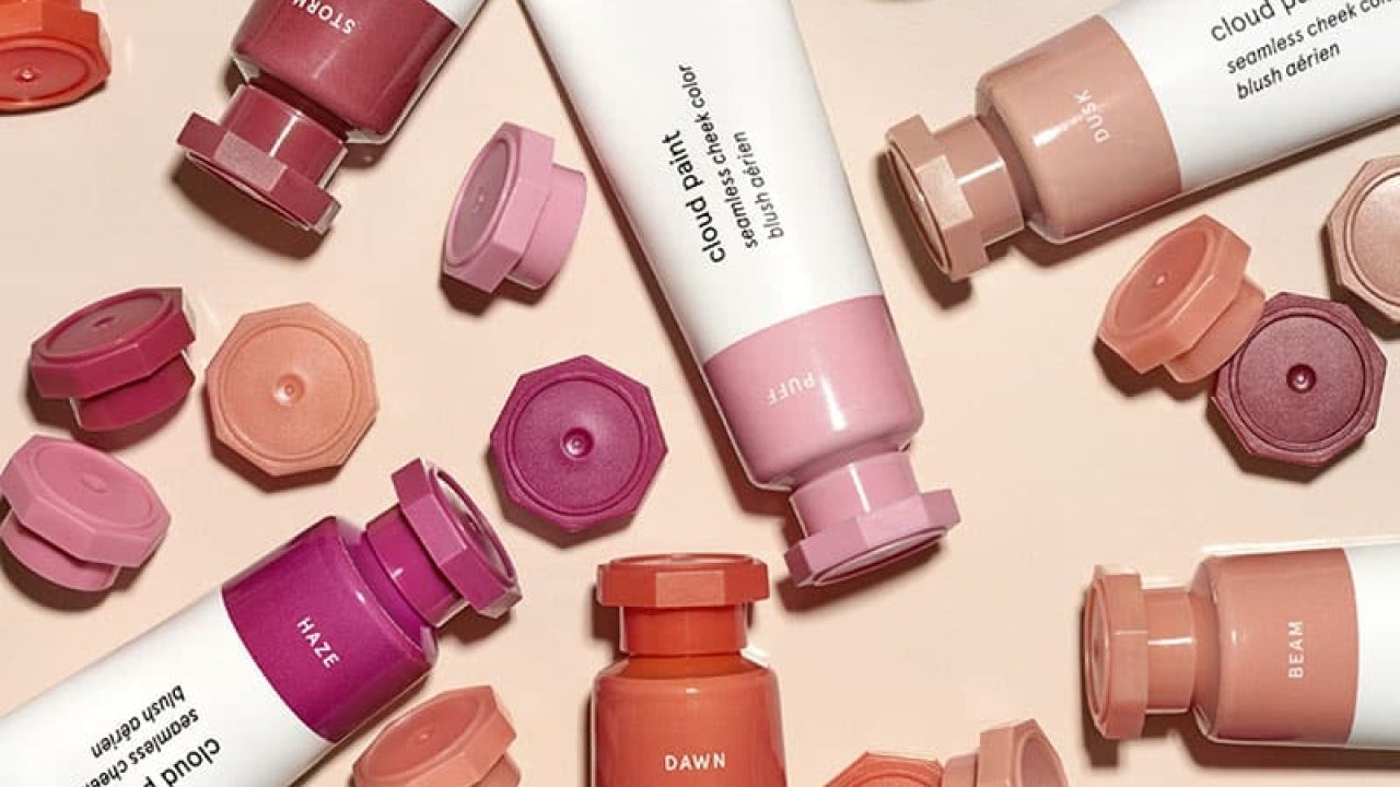 Glossier Black Friday Sale: Save As much as 30% On Skincare and Reward Units