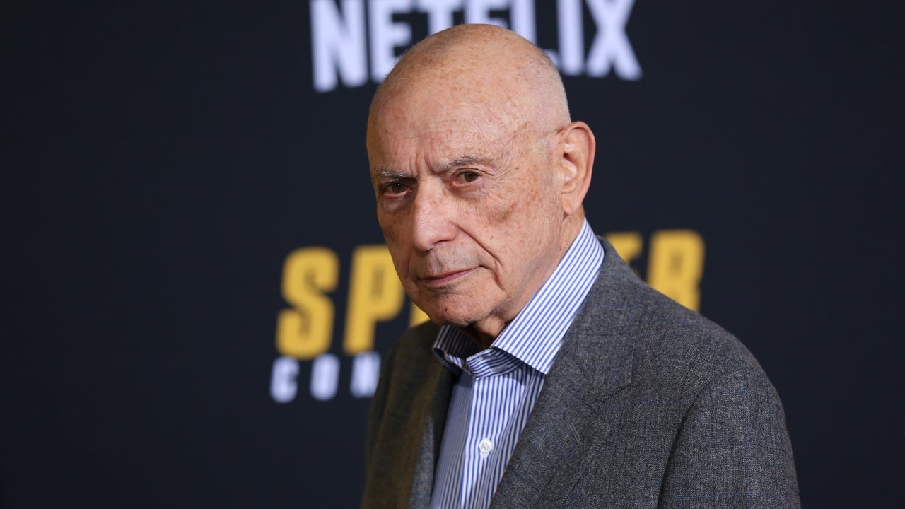 Alan Arkin, Oscar Winner and 'Little Miss Sunshine' Star, Dead at 89 - Vimarsana News