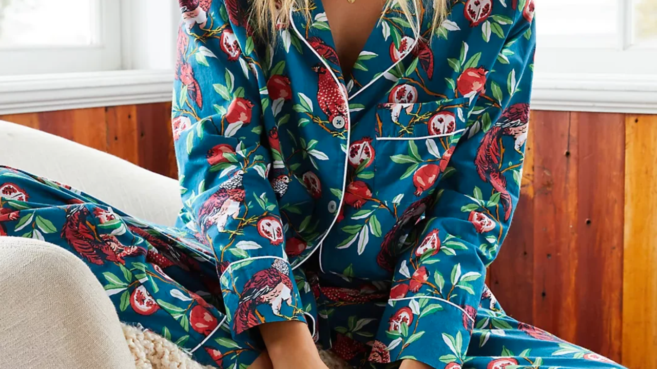 The Best Holiday Pajamas 2022 to Wear for Christmas and Hanukkah - Vimarsana News