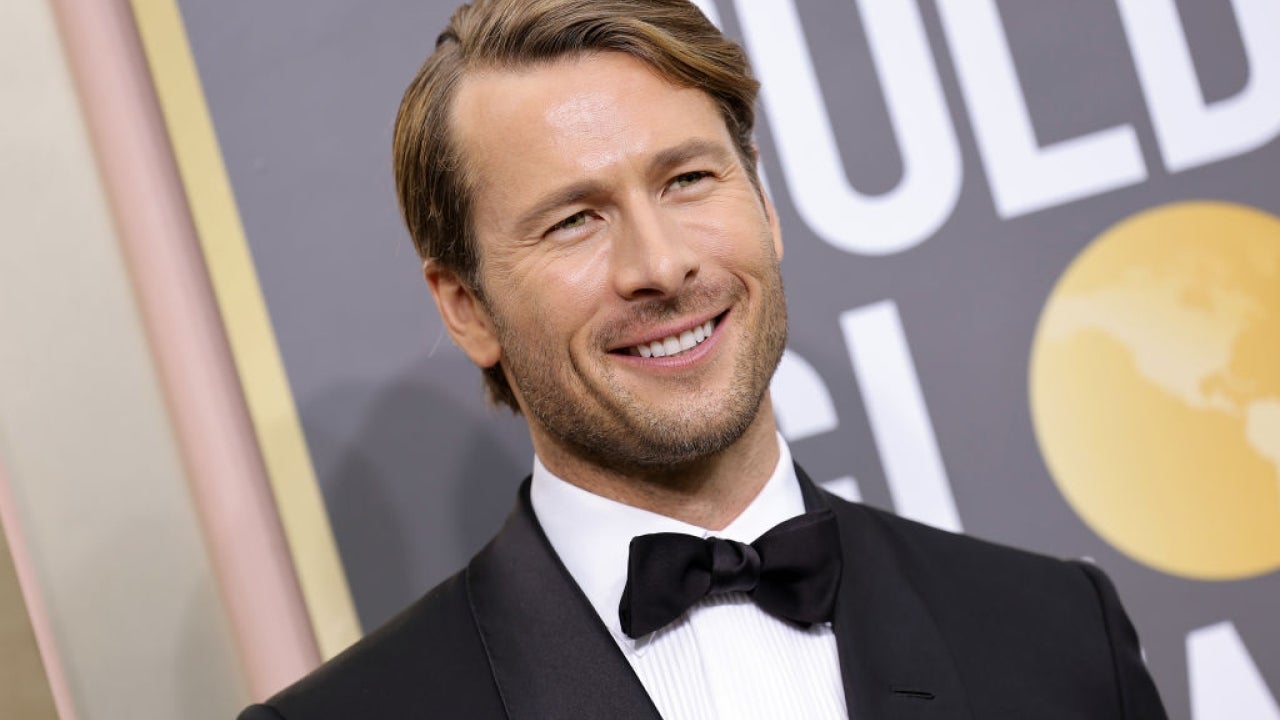 Glen Powell Jokes His ‘High Gun’ Forged ‘Not Meant’ for Fancy Awards Present