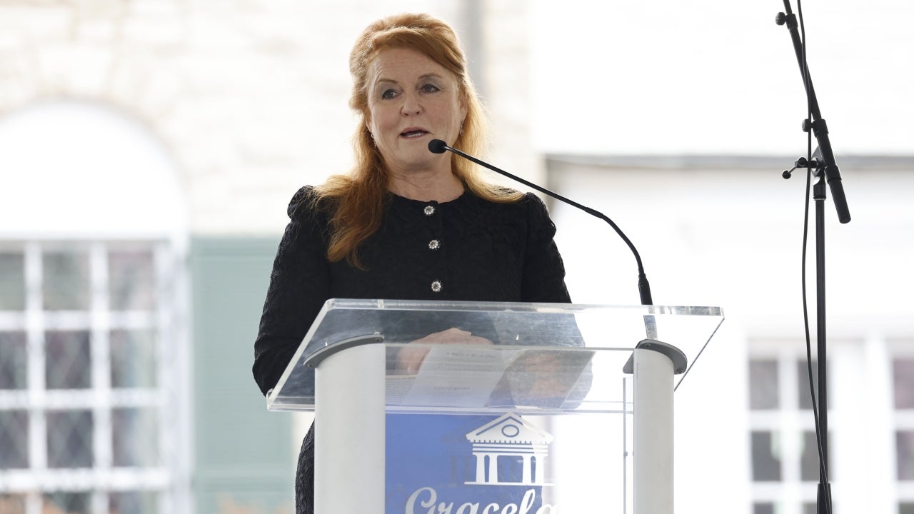 Sarah Ferguson Reads Poem to Lisa Marie’s Youngsters at Memorial Service