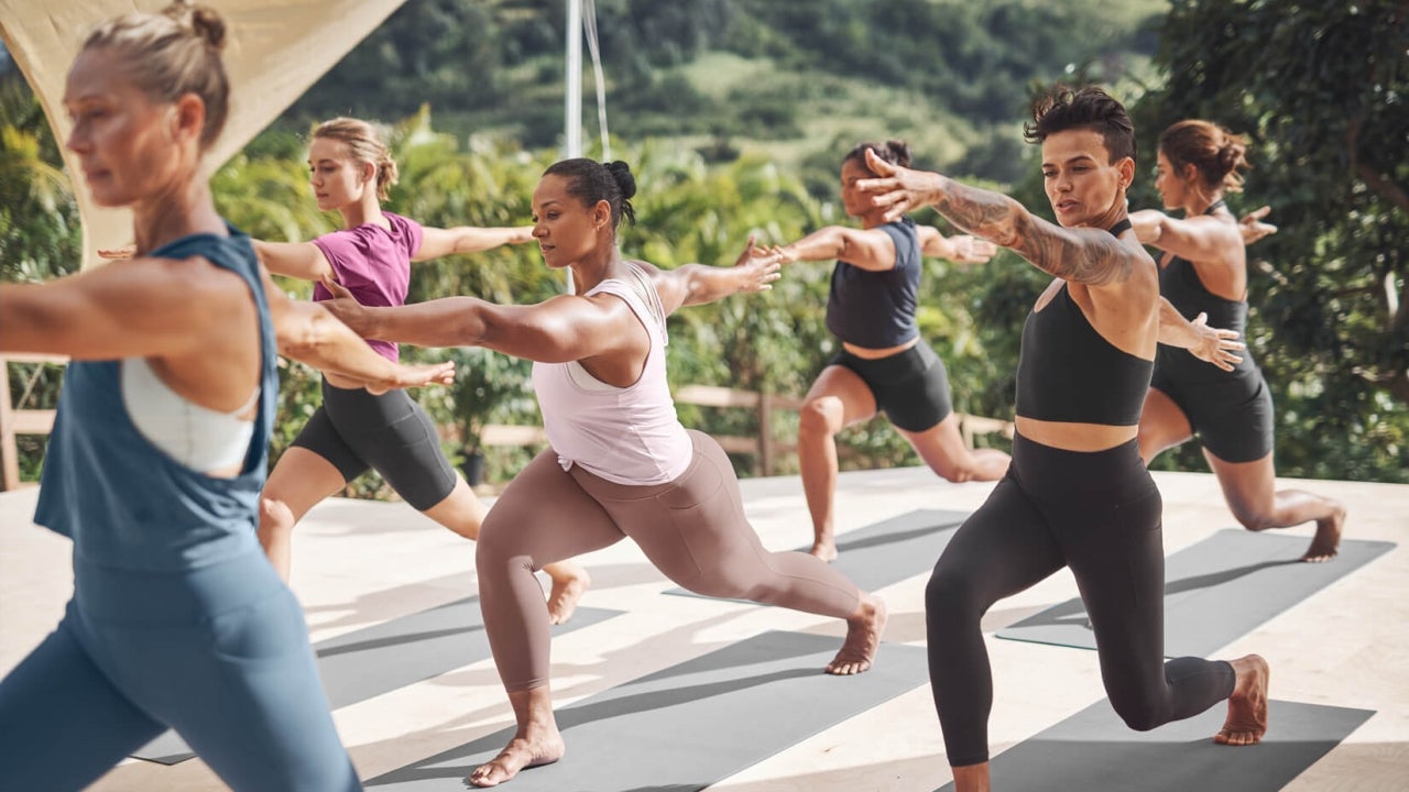 Save On Leggings, Jackets, and Joggers at Athleta’s Sale This Weekend