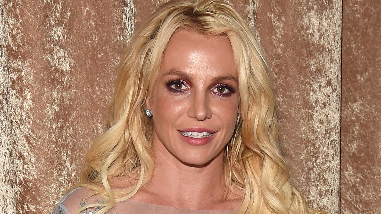 Britney Spears se ve sin su anillo de bodas un día después de que Sam Asghari publicara selfies con su anillo de bodas