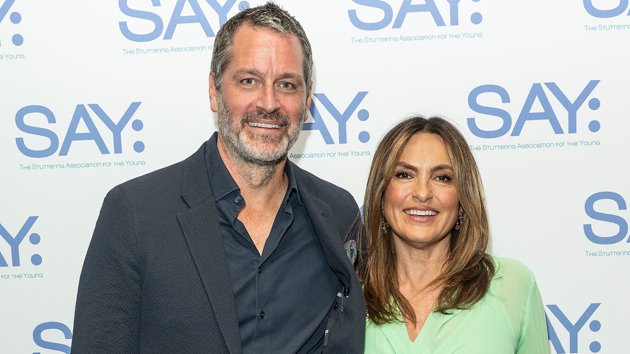 Mariska Hargitay and Peter Hermann Make Rare Red Carpet Appearance With Their Three Children - Vimarsana News