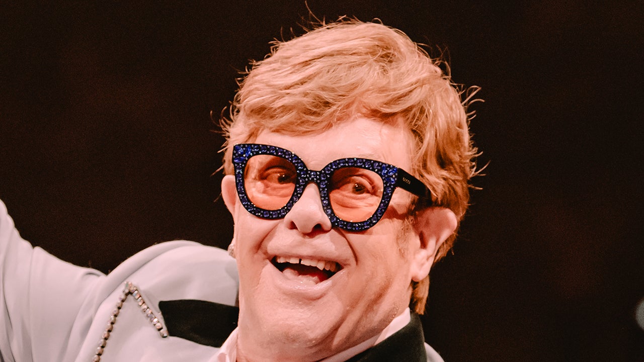 Elton John est hospitalisé après une chute à son domicile en France
