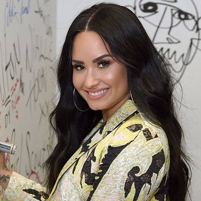 Demi Lovato signing wall at Music Choice