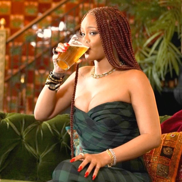 Watch Rihanna Drink and Give Romance Advice With Seth Meyers