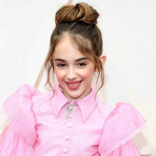 Julia Butters Exclusive Interviews, Pictures & More Entertainment Tonight