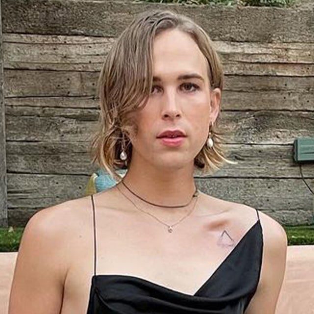 Tommy Dorfman Comes Out as Transgender