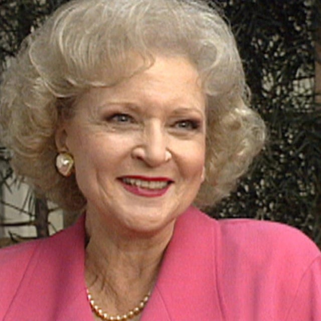 Remembering Betty White: ET's Best Moments With the Golden Girl