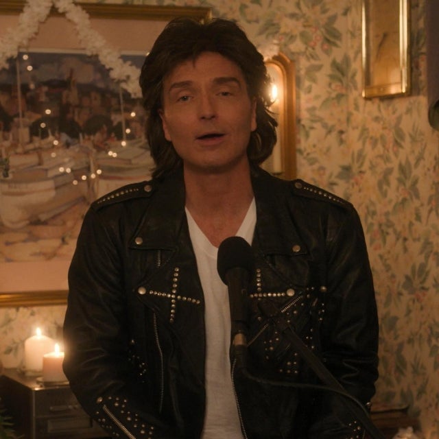 Richard Marx Covers One of His Classics on 'The Goldbergs' 200th Episode (Exclusive)