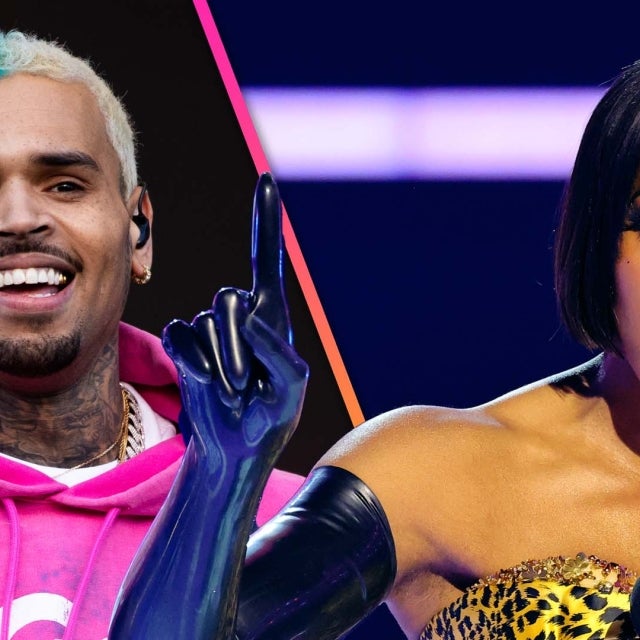 AMAs: Kelly Rowland Tells Crowd to ‘Chill Out’ After Chris Brown Wins Favorite Male R&B Singer