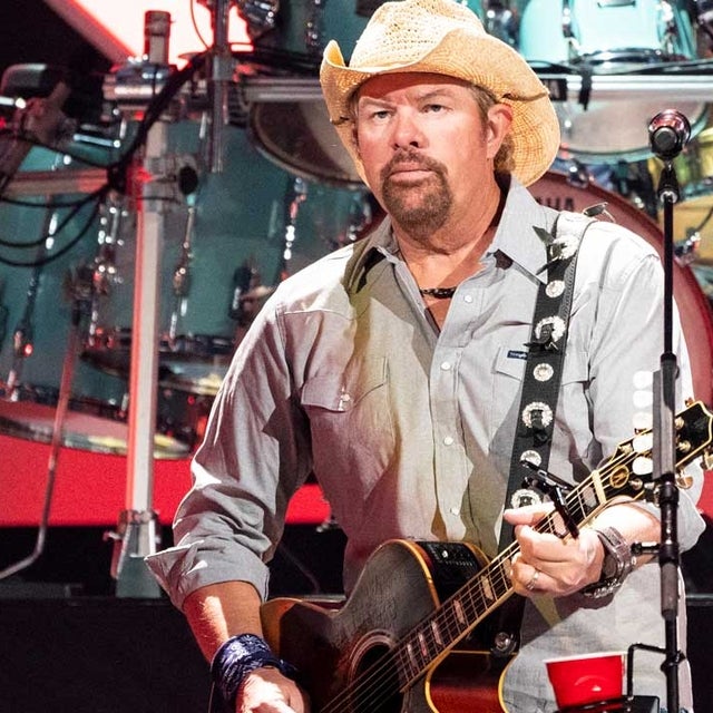 Toby Keith - Exclusive Interviews, Pictures & More | Entertainment Tonight
