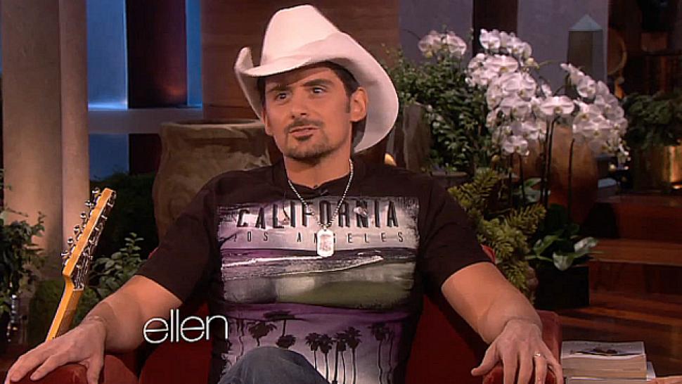 Brad Paisley Defends New 'Accidental Racist' Track | Entertainment Tonight