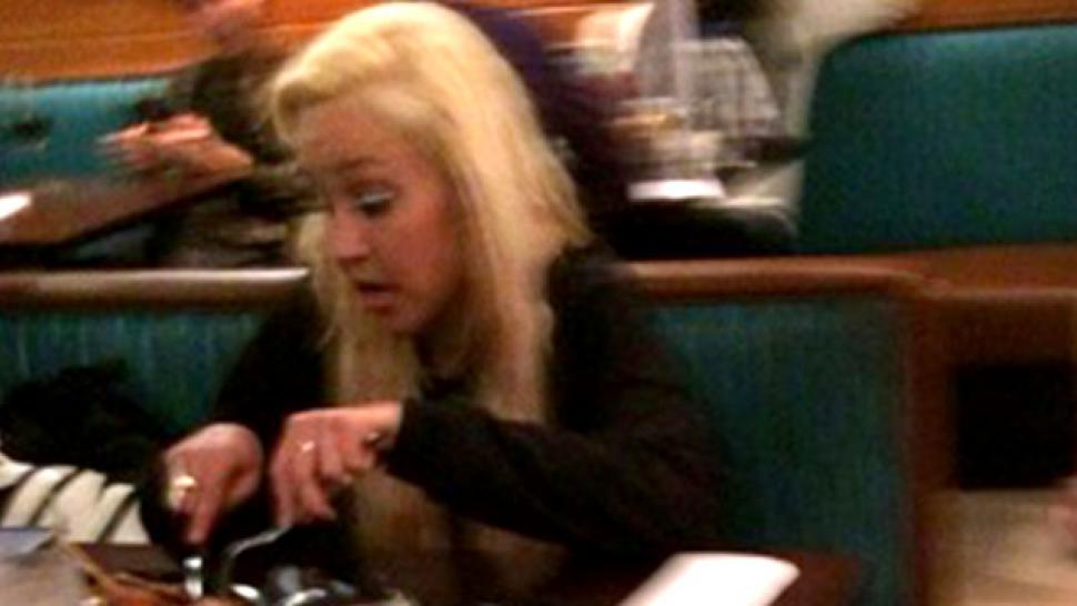 Amanda Bynes Found! Spotted at L.A. Eatery Before Flying to NYC