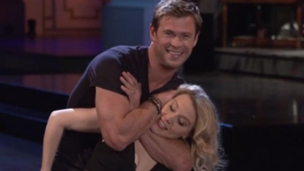 Chris Hemsworth Fails at 'Dirty Dancing' Lift in New 'SNL' Promos