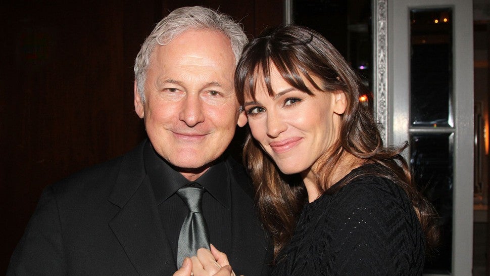 Jennifer Garners Close Friend Victor Garber On How Shes Doing