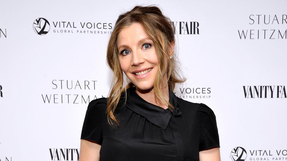 Sarah Chalke Expecting Second Child -- See Her Baby Bump! | Entertainment Tonight