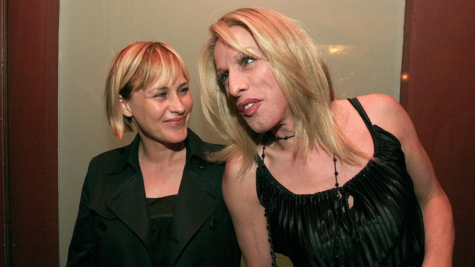 Patricia Arquette Thanks Fans Following Alexis Arquette S Death Hopes Sister Is Reincarnated Into A Loving Fa Entertainment Tonight