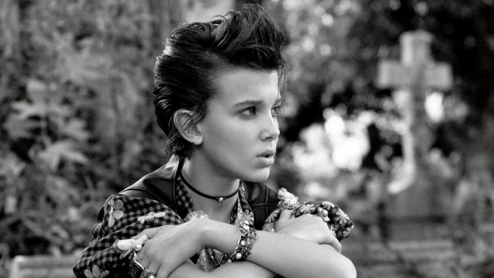 Millie Bobby Brown Channels Rachel From 'Friends' In W Magazine: Photo –  Hollywood Life