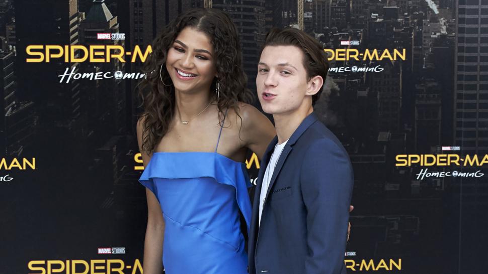 Zendaya And Tom Holland Laugh Off Dating Reports Does The Press Tour Count Entertainment Tonight
