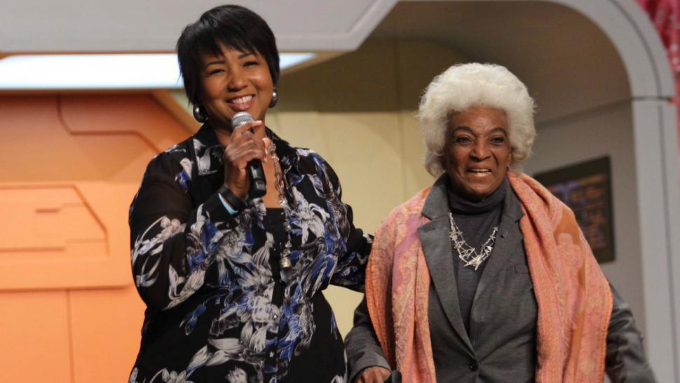 'Star Trek' Star Nichelle Nichols Joins Mae Jemison On Stage at Las