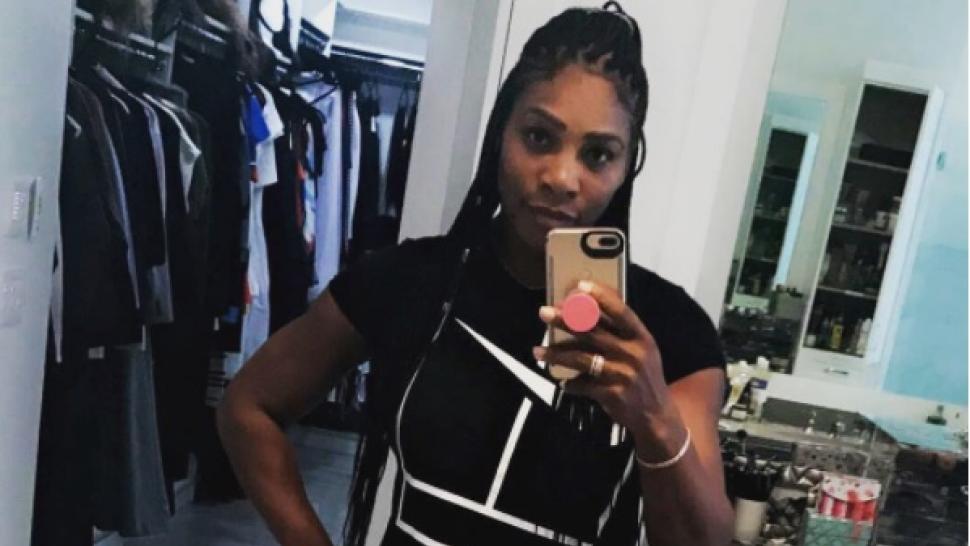 Serena Williams Shows Off Post Baby Body Less Than One Month After Giving Birth Pic Entertainment Tonight