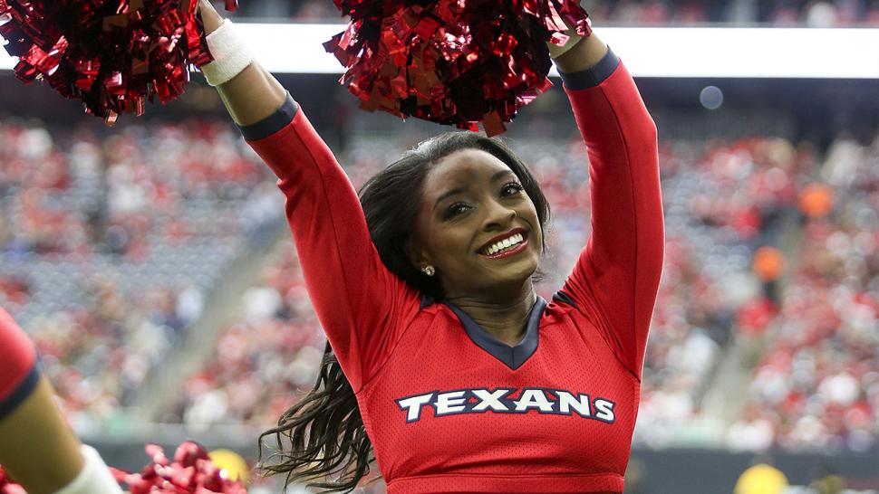 Simone Biles Shows Off 'Dancing With the Stars' Skills as ...